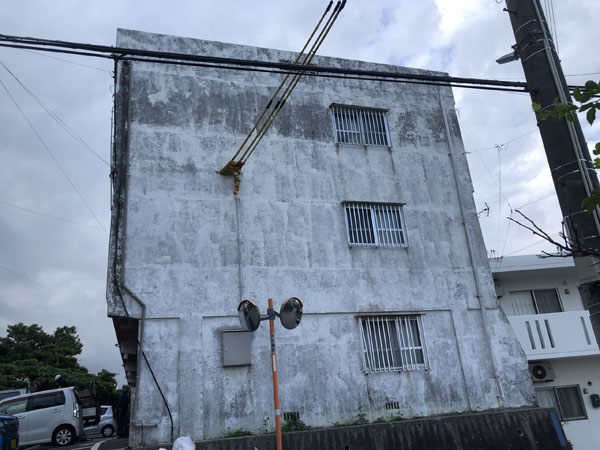 外壁塗装前の沖縄県浦添市Ｇアパート様