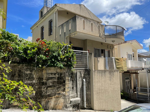 外壁塗装前の沖縄県浦添市Ｈ邸
