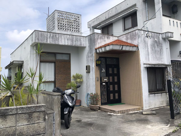 外壁塗装前の沖縄県豊見城市Ｉ邸