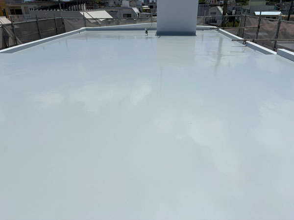 沖縄県八重瀬町Ｍ様の屋上遮熱防水工事後