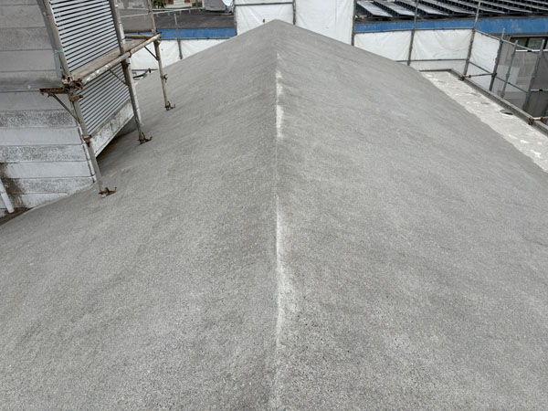 沖縄県宜野湾市Mアパート様の屋上遮熱防水工事前