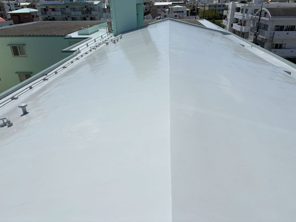 沖縄県那覇市Eアパート様の屋上遮熱防水工事後