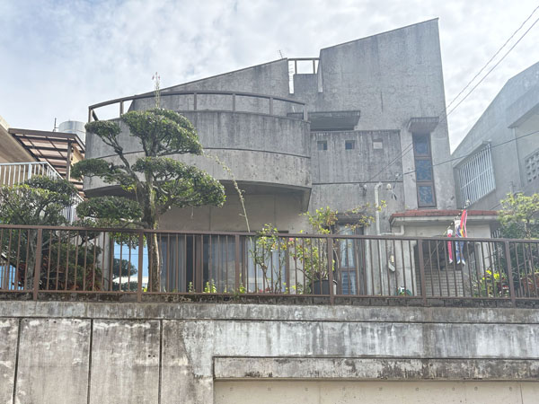 外壁塗装前の宜野湾市Ｍ邸