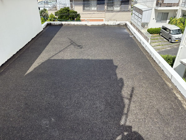 沖縄県那覇市Ｏ様の屋上遮熱防水工事前
