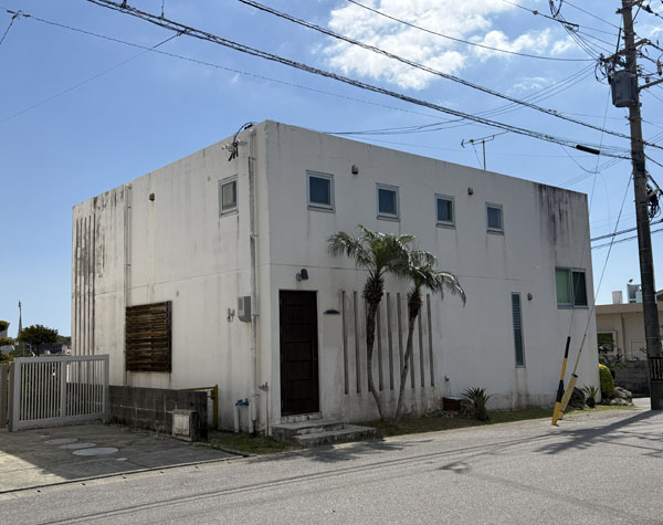 外壁塗装前の沖縄県八重瀬町H様