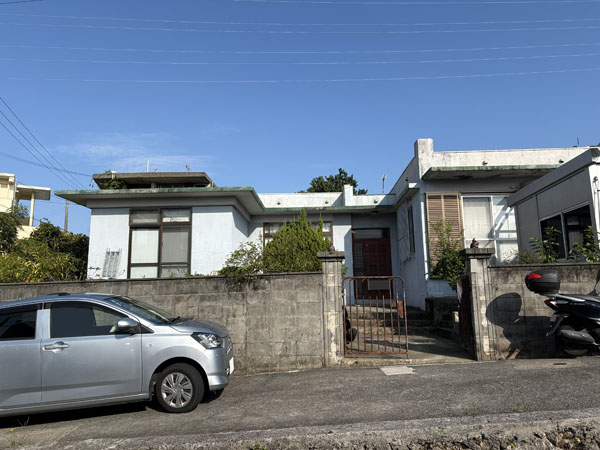 外壁塗装前の南風原町Ｍ様邸