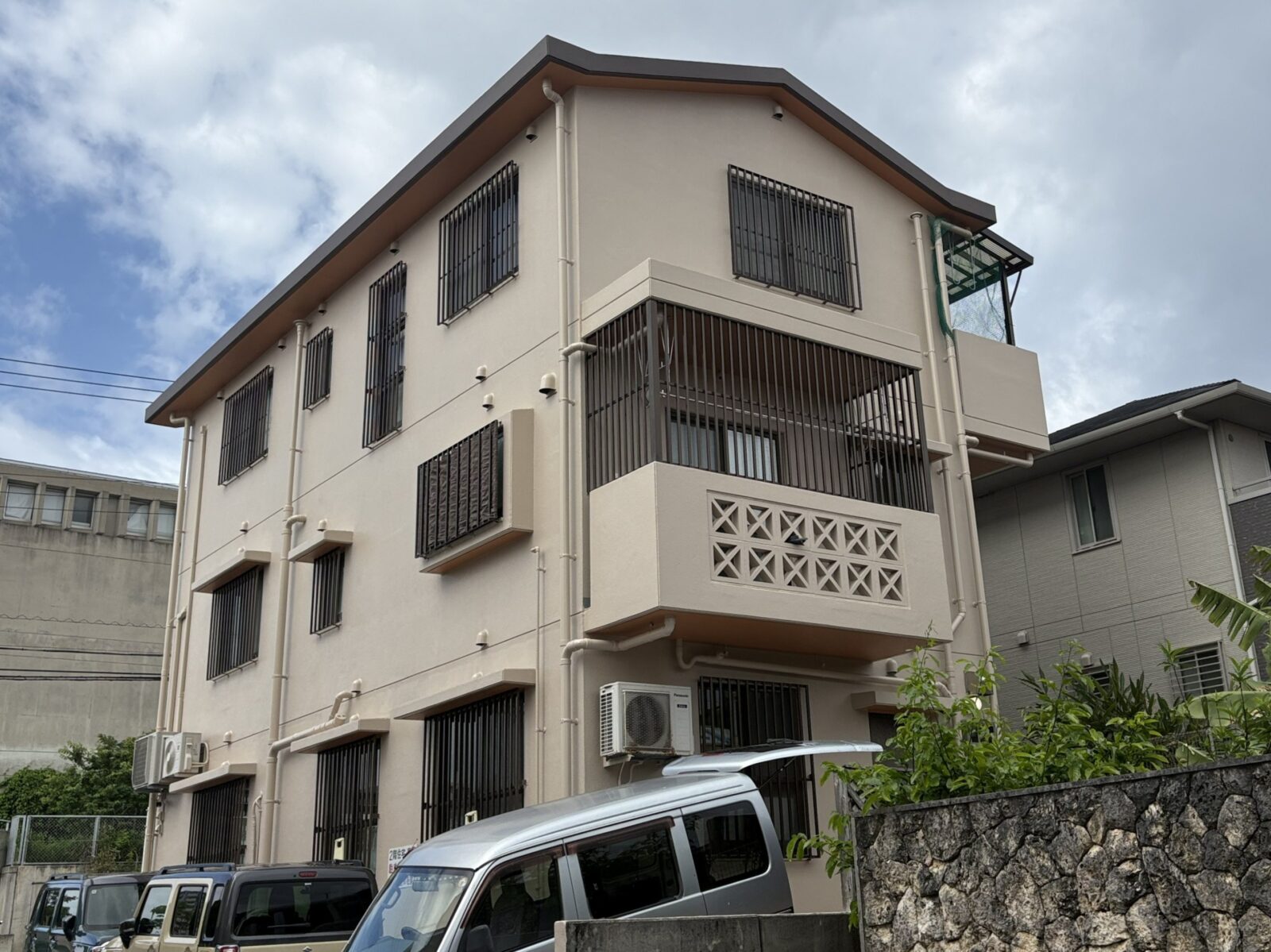 外壁塗装後の那覇市A様邸