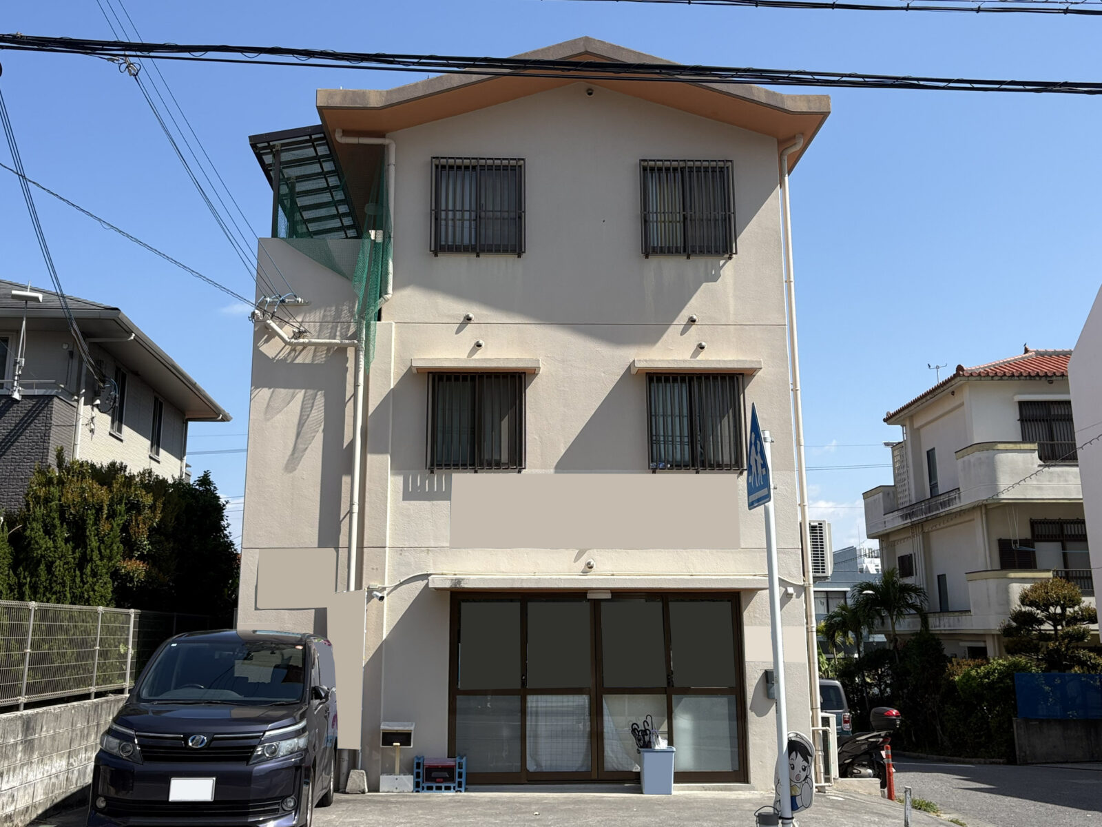 外壁塗装前の那覇市A様邸