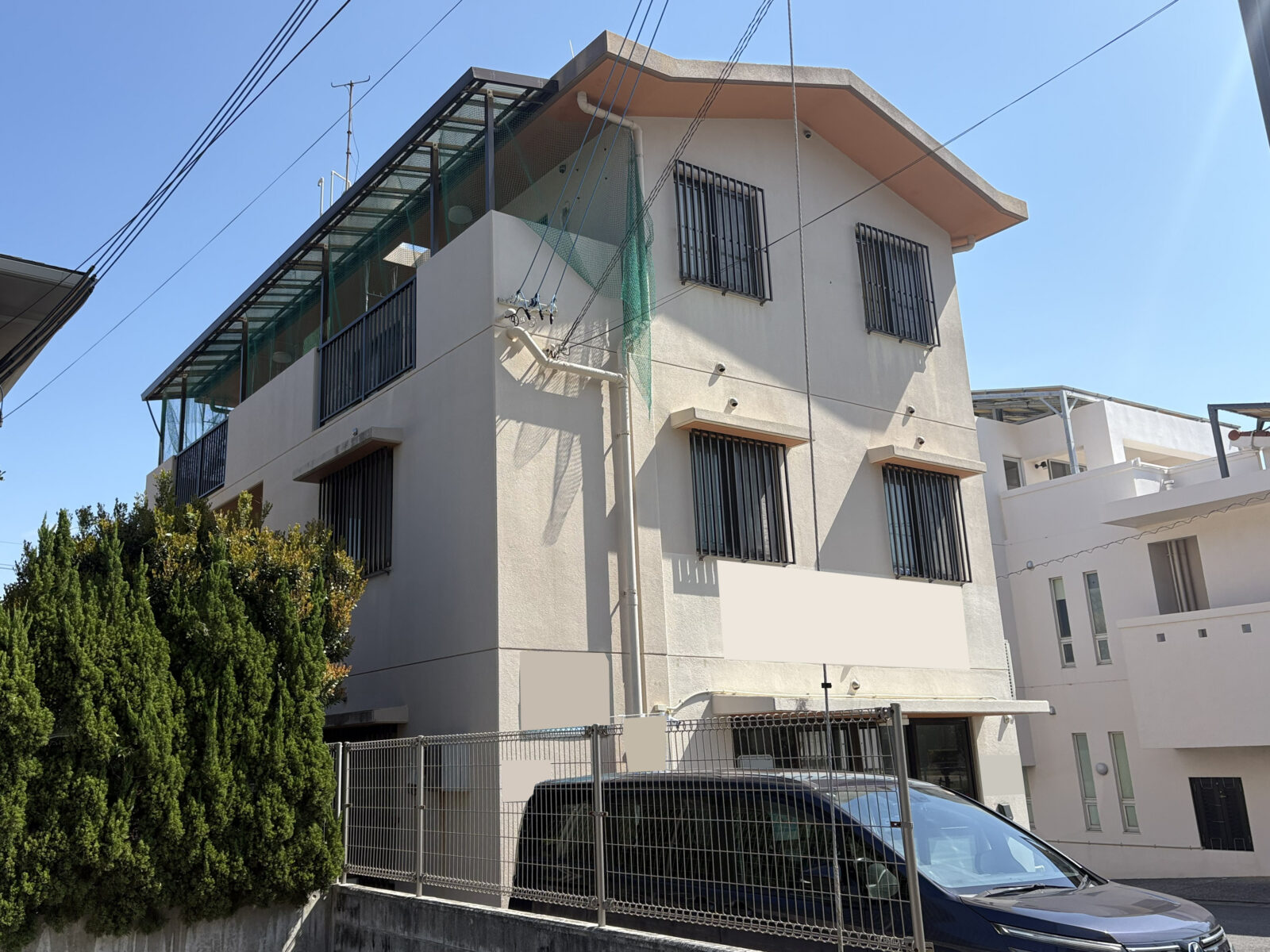 外壁塗装前の那覇市A様邸
