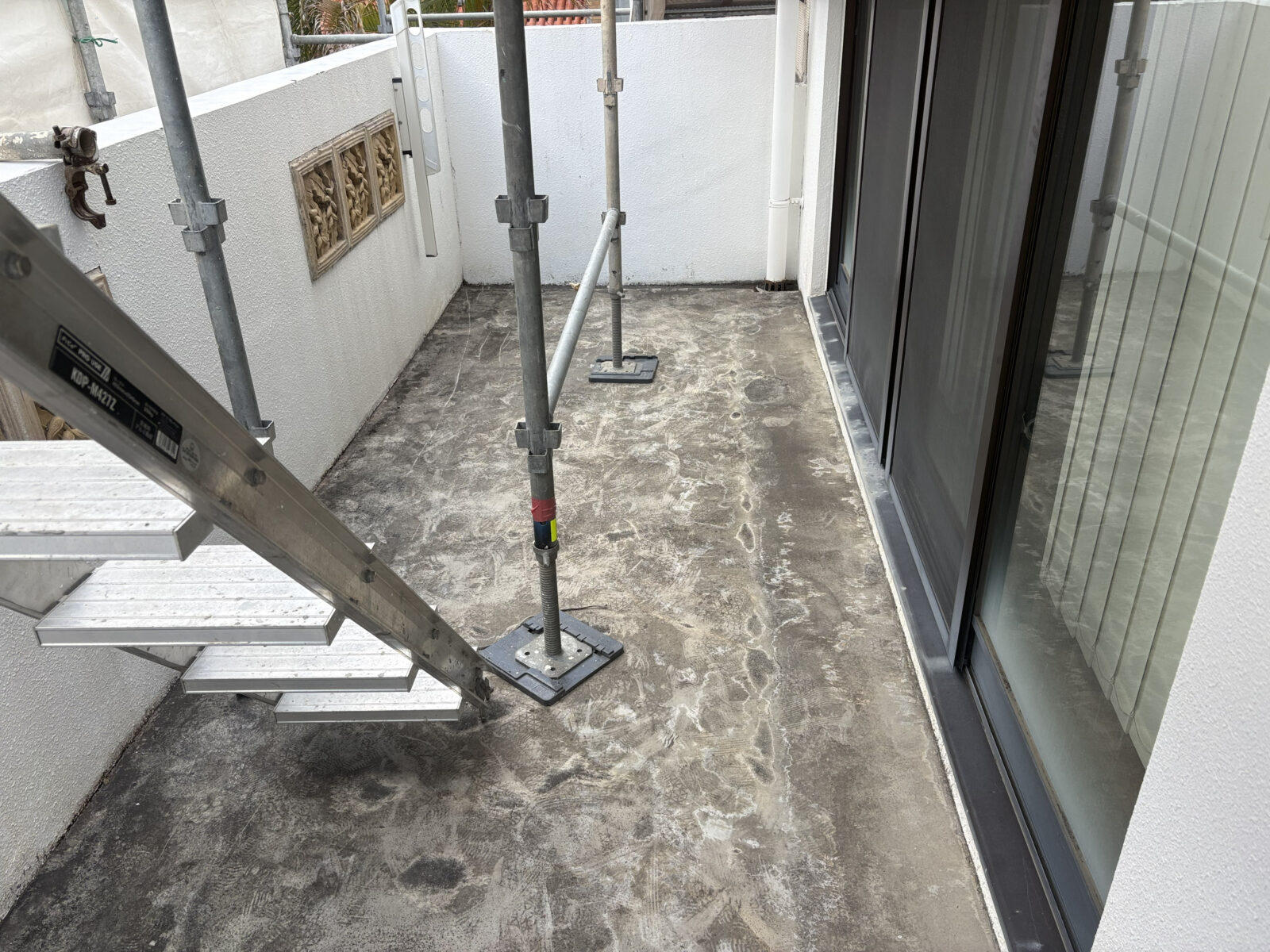 那覇市Ｈ様邸のベランダ遮熱防水工事前