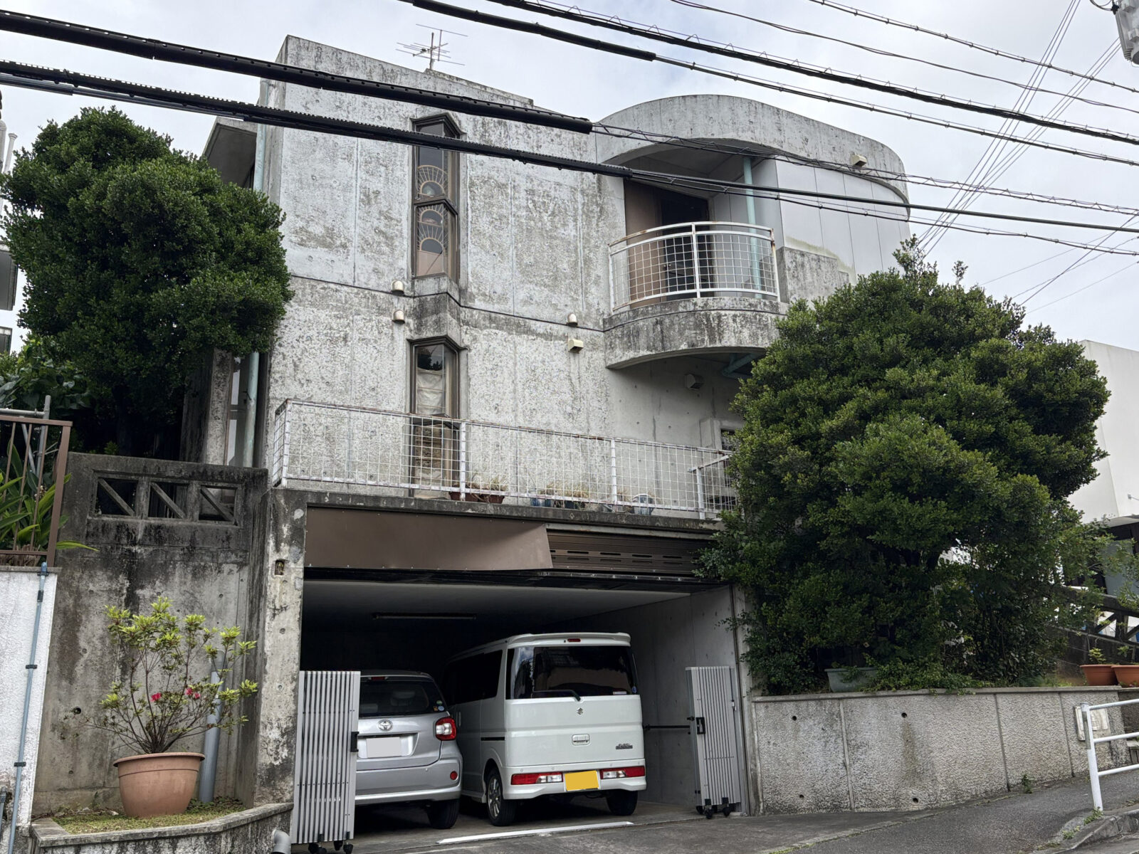 外壁塗装前の那覇市Ｋ様邸