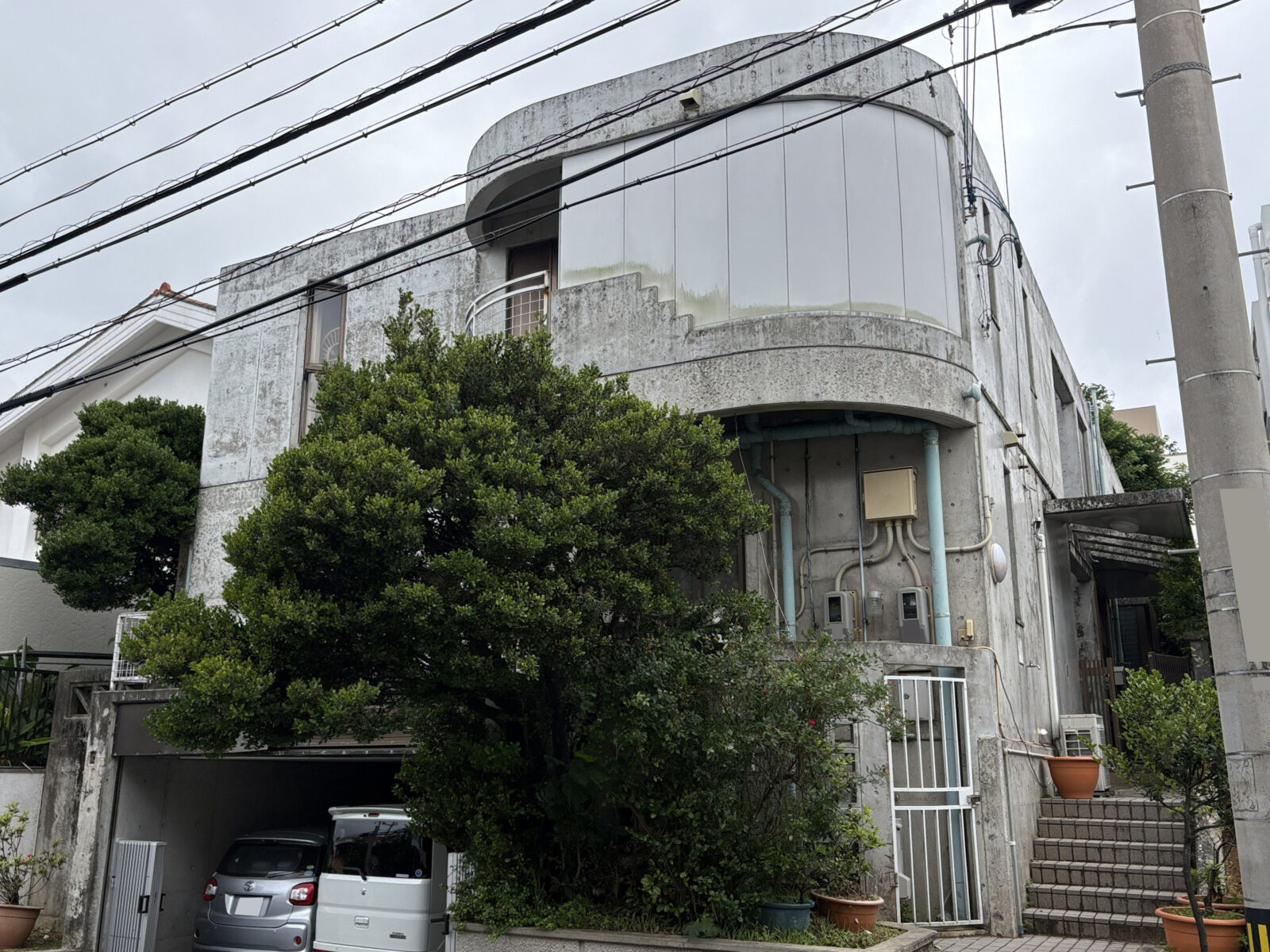 外壁塗装前の那覇市Ｋ様邸